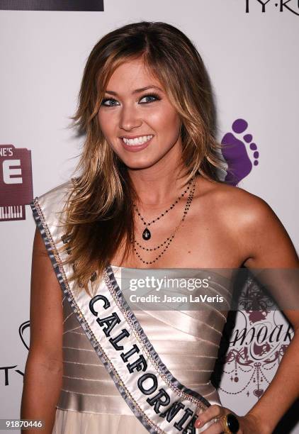 Miss California USA Tami Farrell attends the "Smoak" cosmetic line launch party at Cafe Was on October 13, 2009 in Hollywood, California.