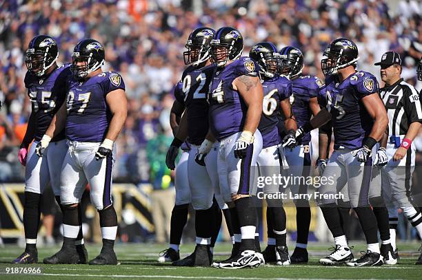 Justin Bannan of the Baltimore Ravens huddles with the defense during the game against the Cincinnati Bengals at M&T Bank Stadium on October 11, 2009...