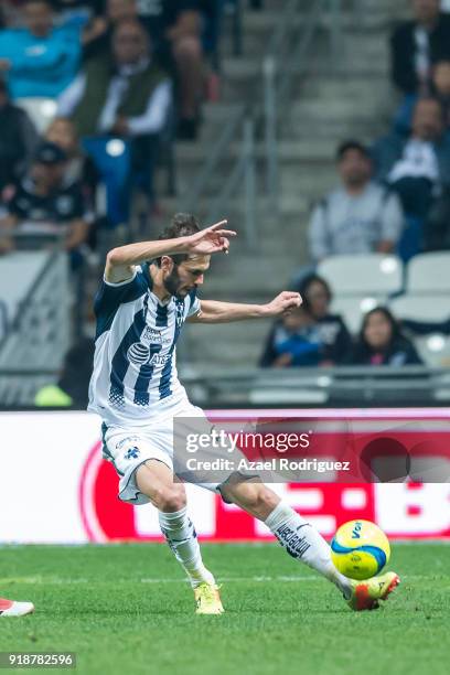 Jose Maria Basanta of Monterrey kicks the ball during the 7th round match between Monterrey and Cruz Azul as part of the Torneo Clausura 2018 Liga MX...