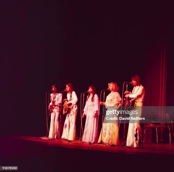 Paul Layton, Marty Kristian, Eve Graham, Kathy Ann Rae and Danny Finn of the New Seekers perform on stage at the Palladium in London, England in...