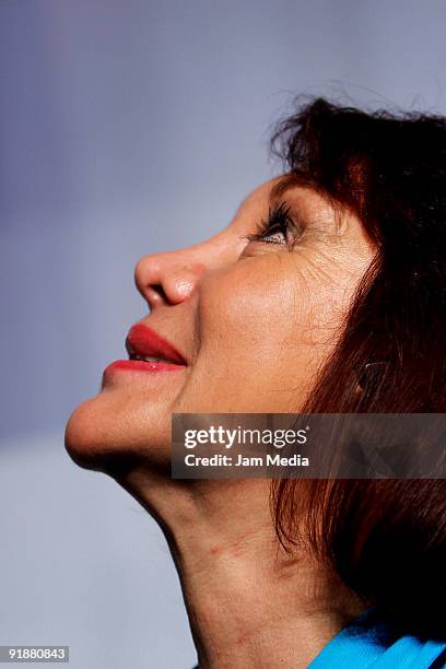 Actrees Maribel Fernandez, La Pelangocha, during a press conference of the play 'Un Romeo muy...Julieta' at Blanquita Theater on October 13, 2009 in...