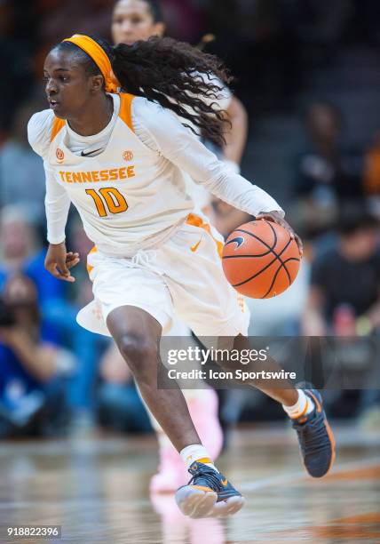 Tennessee Lady Volunteers guard Meme Jackson pushes the ball up the court during a game between the Tennessee Lady Volunteers and Alabama Crimson...