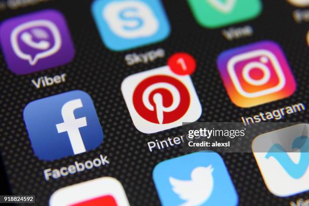 aplicación de los medios de comunicación social iconos internet app - pinterest fotografías e imágenes de stock