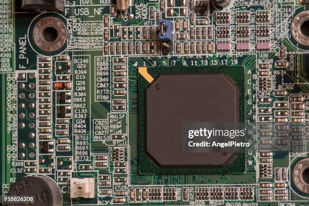 condenser - electric circuits - capacitors stock pictures, royalty-free photos & images