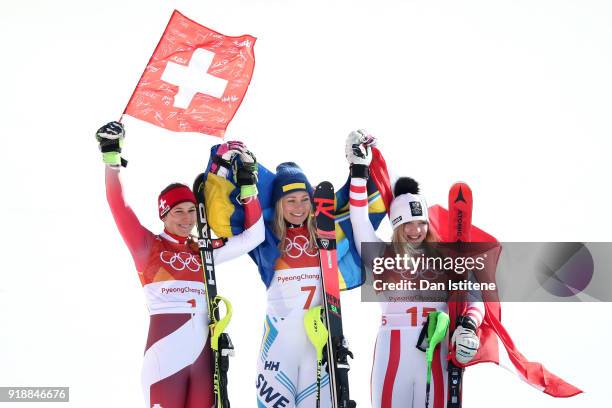 Gold medallist Frida Hansdotter of Sweden poses with silver medallist Wendy Holdener of Switzerland and bronze medallist Katharina Gallhuber of...