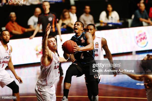 Edgar Sosa of the Breakers goes to the basket during the round 19 NBL match between the New Zealand Breakers and the Illawarra Hawks at North Shore...