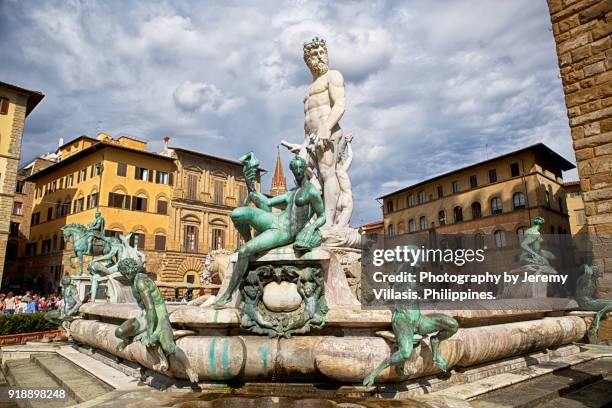 fountain of neptune, florence, italy - poseidon statue stock pictures, royalty-free photos & images