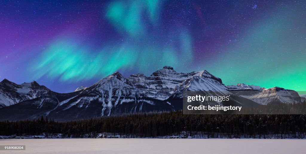 Landscape-aurora and mountain