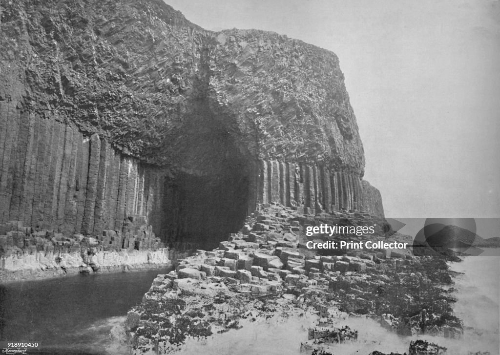 Staffa - Fingals Cave, 1