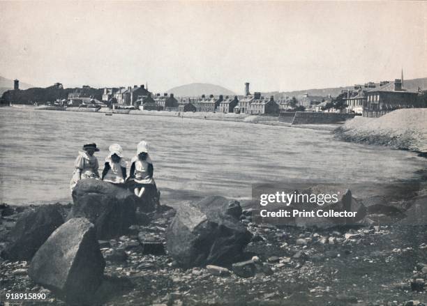 'Helensburgh - East Bay', 1895. From Round the Coast. [George Newnes Limited, London, 1895]Artist Unknown.