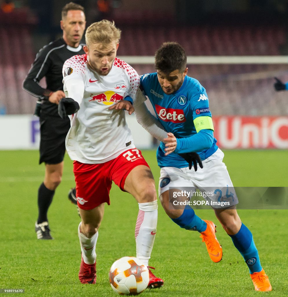 L. Insigne (R) of SSC Napoli competes with Konrad Laimer of...