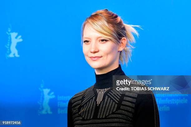 Australian actress of Polish origin Mia Wasikowska poses during a photocall before a press conference to present the feminist western "Damsel" during...