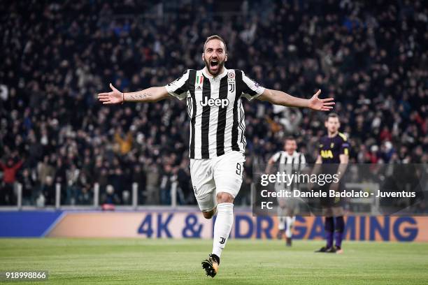 Gonzalo Higuain celebrates 1-0 goal during the UEFA Champions League Round of 16 First Leg match between Juventus and Tottenham Hotspur at Allianz...