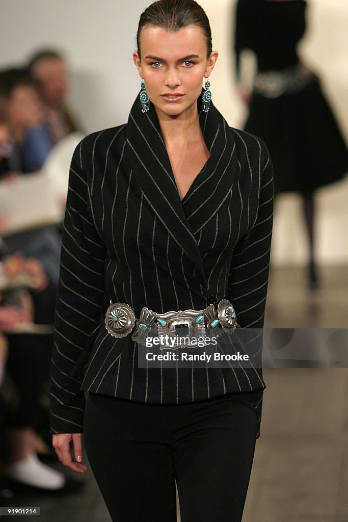 Olympus Fashion Week Fall 2004 - Ralph Lauren - Runway