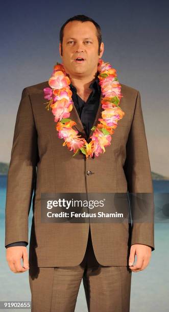 Vince Vaughn attends photocall to promote 'Couples Retreat' on October 15, 2009 in London, England.