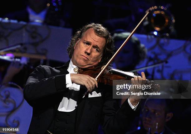 André Rieu Live In Australia Andre Rieu Sydney Photos and Premium High Res Pictures - Getty Images