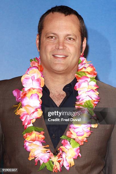 Vince Vaughan attends photocall to promote 'Couples Retreat' on October 15, 2009 in London, England.