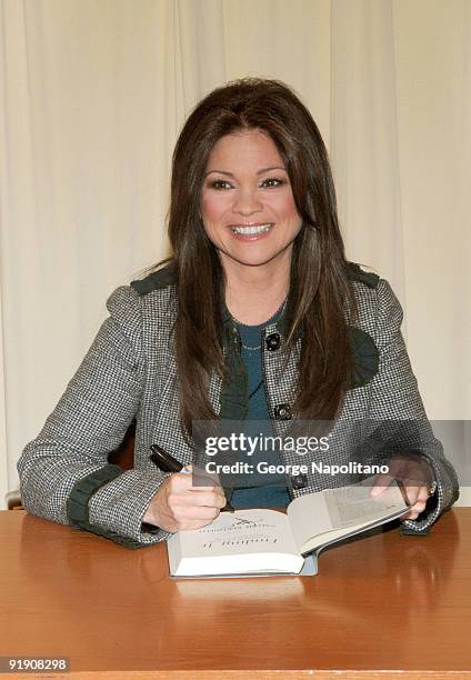 Actress and author Valerie Bertinelli promotes "Finding It" at Barnes & Noble 5th Avenue on October 15, 2009 in New York City.