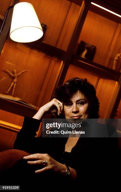 Laura Restrepo the Colombian writer Laura Restrepo has been days in Madrid to receive the Prize novel Abundant spring 2004 by its work Delirium. In...