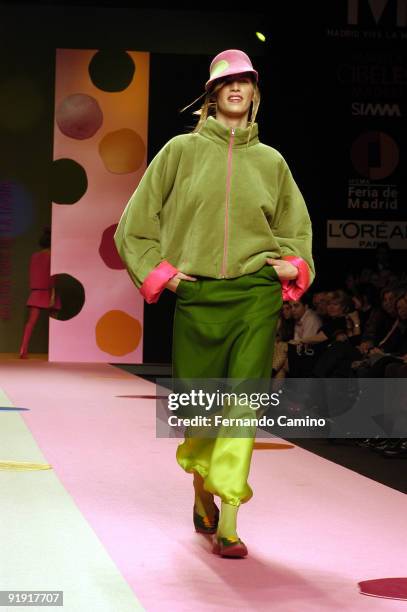 Madrid. IFEMA. 37 Edition Cibeles Footbridge. Parade of the Ágatha designer Ruiz of Prada. Laura Sanchez. Fashion