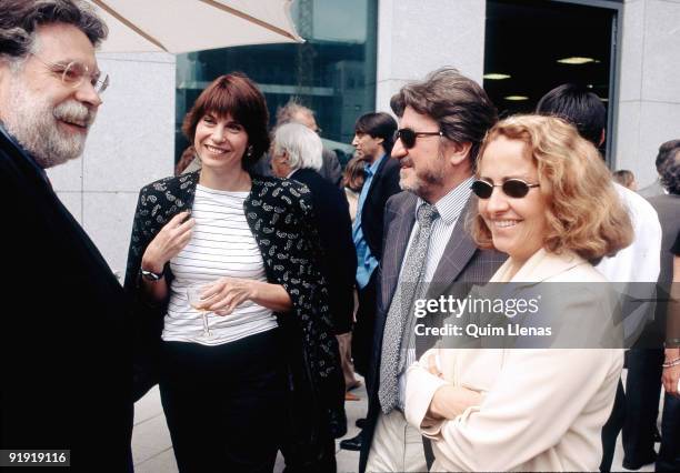 Madrid. Grupo Santillana Entrega of the prize Novel Abundant spring 2002 Isabel Polanco and Joaquin Estefanía surround to Andrés Vicente Go'mez and...