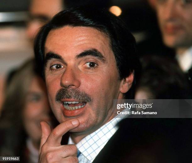 Aznar Edad Jose Maria Aznar Popular Party Photos and Premium High Res Pictures ...