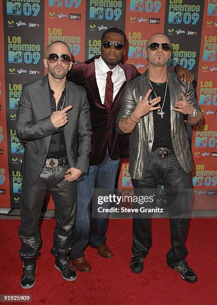 Wizin Rapper 6,911 Wisin Photos & High Res Pictures - Getty Images