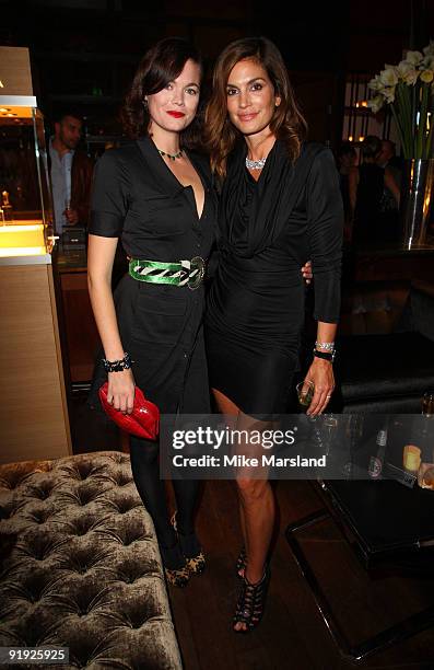 Jasmine Guinness and Cindy Crawford attend the launch of the OMEGA Constellation 2009 collection on October 15, 2009 in London, England.