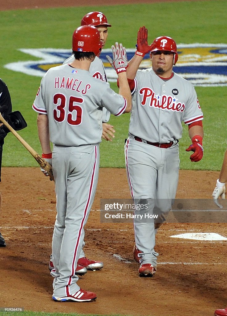 Philadelphia Phillies v Los Angeles Dodgers, Game 1