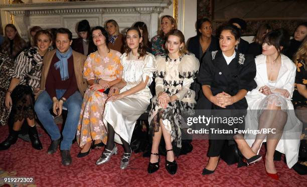 Princess Elisabeth von Thurn und Taxis, Derek Blasberg, Pixie Geldof, Alexa Chung, Greta Bellamacina, Jessie Ware and Daisy Lowe attend the Simone...