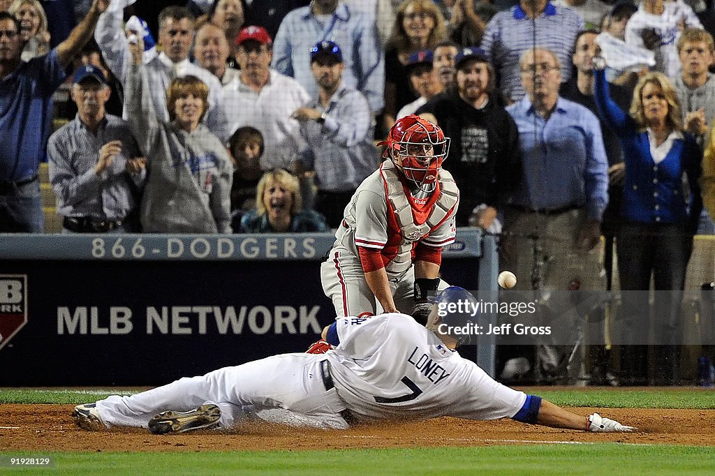 Philadelphia Phillies v Los Angeles Dodgers, Game 1