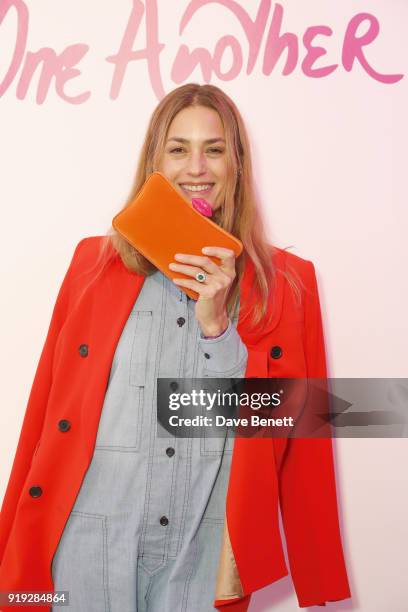 Yasmine Le Bon attends the Lulu Guinness AW18 London Fashion Week presentation on February 17, 2018 in London, England.