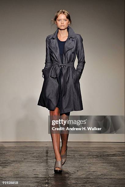 Model walks down the runway at the Banana Republic Spring / Summer 2010 Collection fashion show at Cedar Lake on October 15, 2009 in New York, New...