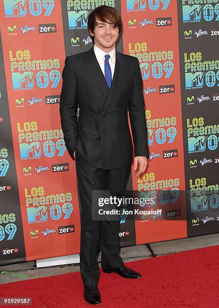 Actor Drake Bell arrives at Los Premios MTV 2009 Arrivals at Gibson Amphitheatre on October 15, 2009 in Universal City, California.