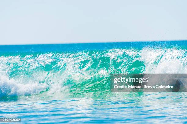 big wave - ebbe flut stock-fotos und bilder