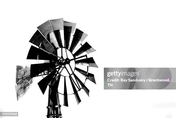 windmill blades and tail - brentwood tennessee stock pictures, royalty-free photos & images