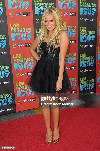 Ashley Tisdale arrives at the 'Los Premios MTV 2009' Latin America Awards held at Gibson Amphitheatre on October 15, 2009 in Universal City,...