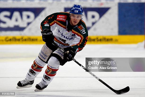 Chris Collins of Augsburg in action during the DEL match between Adler Mannheim and Augsburg Panther at the SAP Arena on October 15, 2009 in...