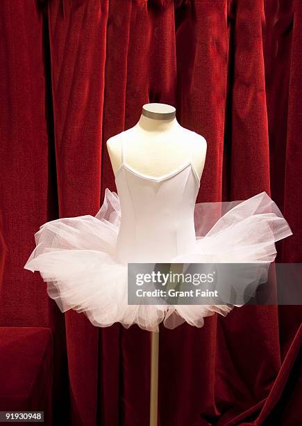 ballet outfit, toutou - tutu stock pictures, royalty-free photos & images