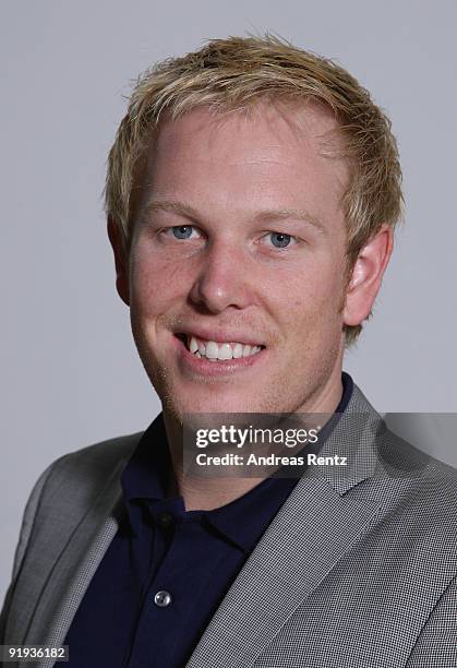 The German entrepreneur Hendrik Tiedemann of Niiu, the world's first individualised newspaper, poses for a portrait on October 16, 2009 in Berlin,...