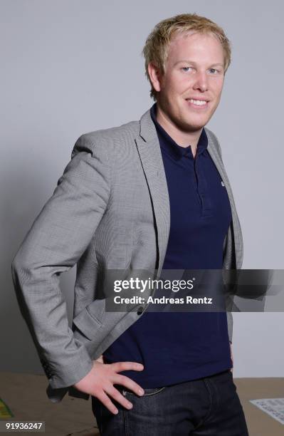 The German entrepreneur Hendrik Tiedemann of Niiu, the world's first individualised newspaper, poses for a portrait on October 16, 2009 in Berlin,...