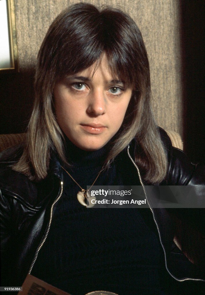 Suzi Quatro poses in October 1974 in Copenhagen, Denmark. News Photo