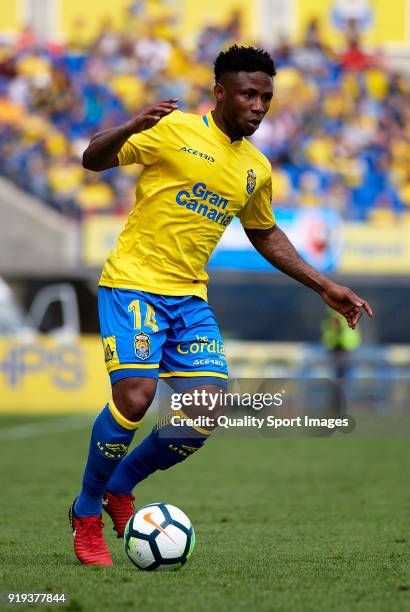 Imoh Ezekiel of Las Palmas in action during the La Liga match between Las Palmas and Sevilla at Estadio Gran Canaria on February 17, 2018 in Las...