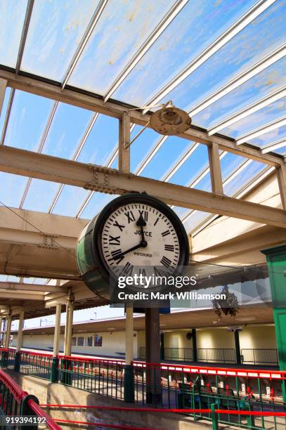 Carnforth Clock Carnforth Station Photos and Premium High Res Pictures - Getty Images