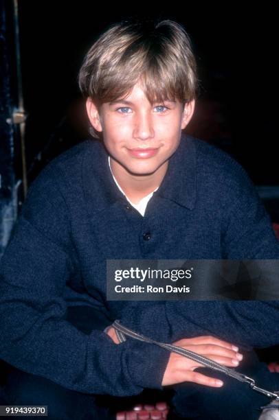 Actor Jonathan Taylor Thomas poses for a portrait circa 1994 in Los Angeles, California.