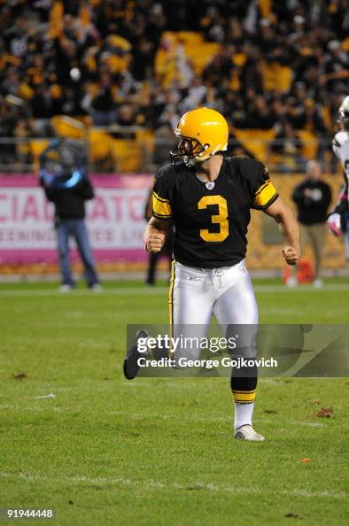 Jeff Reed Kick Kicker Jeff Reed of the Pittsburgh Steelers reacts after kicking a ...