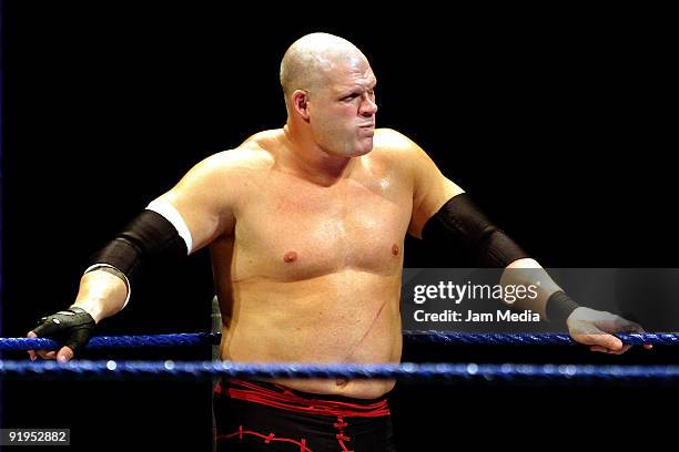 Wrestling fighter Kane stands on the ring during the WWE Smackdown wrestling function at Plaza Monumental Monterrey on October 15, 2009 in Monterrey,...