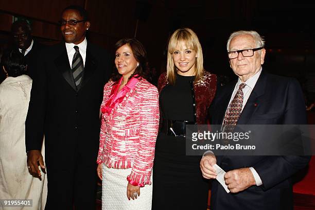 Carl Lewis, Margarita Cedeno De Fernandez, Fanny-lu and Pierre Cardin attend the FAO World Food Day Event during Day 2 of the 4th International Rome...