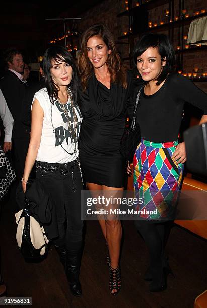 Cindy Crawford and Lily Allen attend the launch of the OMEGA Constellation 2009 collection on October 15, 2009 in London, England.