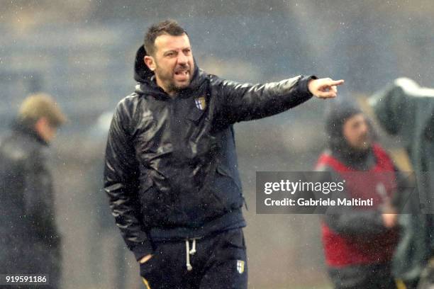 Roberto D'Aversa manager of Parma Calcio shouts instructions to his players during the serie B match between FC Empoli and Parma Calcio at Stadio...